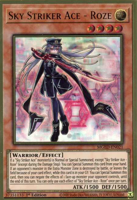 Sky Striker Ace - Roze Card Front